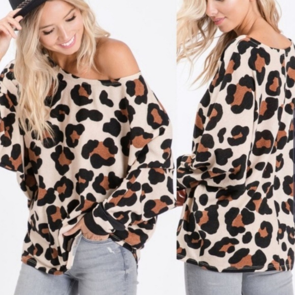 ⭐BOUTIQUE SALE ⭐ Leopard print knit top - Picture 3 of 5